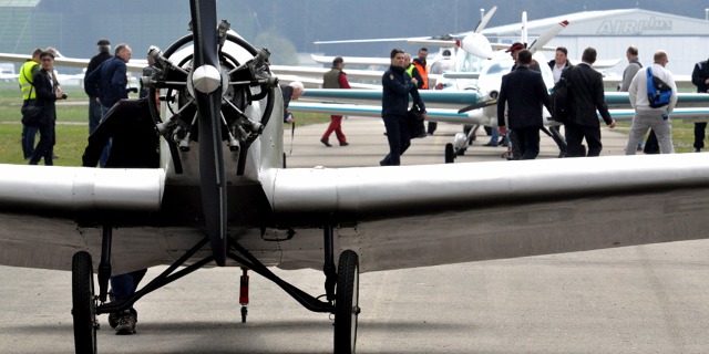 S elektrolety se představil také nejstarší letuschopný letoun na území Německa, Klemm 25. Ve své době představitel úsporného ekologického létání. 