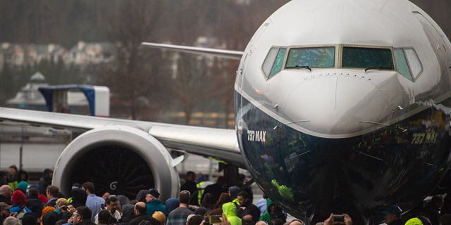 B737 MAX 9 poprvé vzlétl z továrního letiště v Rentonu 13. dubna 2017. Obr.: Boeing