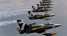 To tu ještě nebylo - přiletí Breitling Jet Team