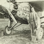 Charles Lindbergh u svého stroje Spirit of Saint Luis. 