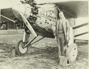 Charles Lindbergh u svého stroje Spirit of Saint Luis. 