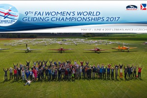 Letošní světový šampionát v bezmotorovém létání žen se koná ve Zbraslavicích na Kutnohorsku. Zdroj: Aeroklub Zbraslavice, koláž FR