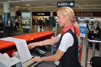 Helena Kocourková, check-in agentka, Czech Airlines Handling