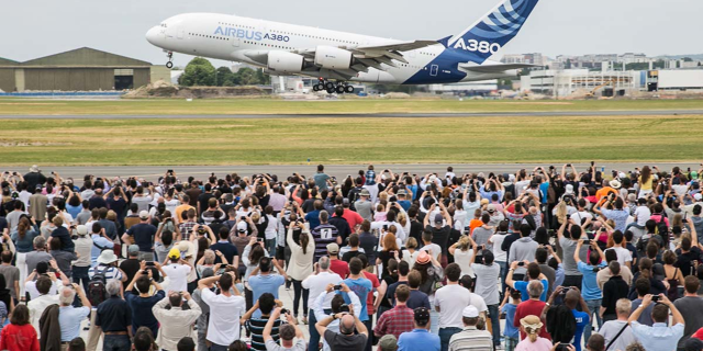 Le Bourget 2017: Airbus A380 při předváděcím letu. Zdroj: Siae