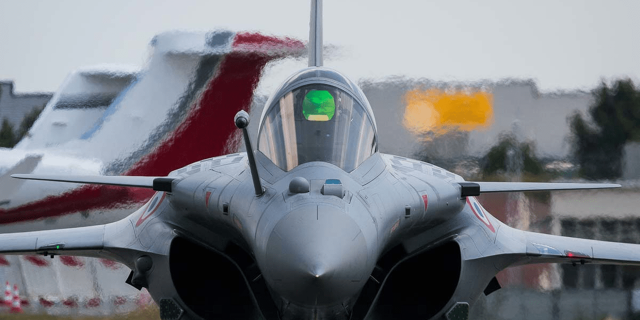 Francouzský stíhací letoun Dassault Rafale. Le Bourget 2017. Zdroj: Siae