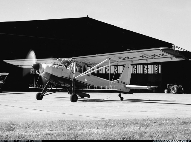 OK-NKK na letišti Biggin Hill v září 1959. Zdroj: Airliners.net