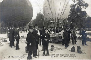 Na startu vůbec prvního závodu v roce 1906.