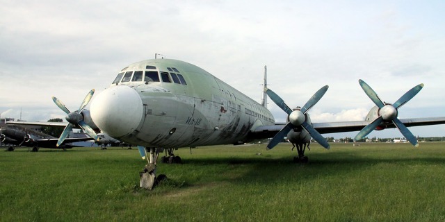 Iljušin Il-18 s označením OK-NAA stával na travnaté části letištní plochy 24. základny dopravního letectva Kbely. Nyní byl letoun přesunut do nových ploch Leteckého muzea Kbely.