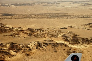 Povrch středozápadní Sahary.