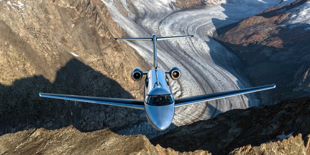 Pilatus PC-24 nad švýcarskými Alpami. Zdroj: Pilatus-aircraft.com