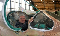 Oldřich Pelčák v kokpitu MiG-21MF ve kbelském leteckém muzeu. Foto: Michal Beran Oldřich Pelčák v kokpitu MiG-21MF ve kbelském leteckém muzeu. Foto: Michal Beran