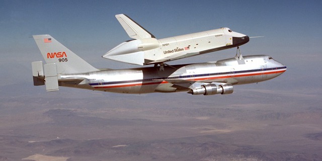 První let sestavy B747-123 SCA a raketoplánu Enterprise. Zdroj: NASA
