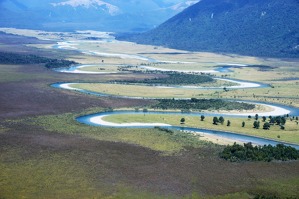 Meandr říčky Haast/River Haast