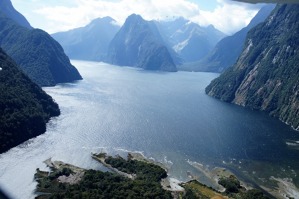 Zřejmě nejkrásnější fjord světa – Milford Sound/Probably the most beautiful fjord in the world – Milford Sound