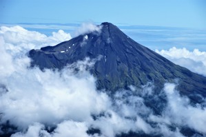 Jedna ze sopek na Severním ostrově. / One of the volcanos on the North Island