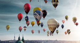 Horkovzdušné balóny nad Prahou. Zdroj: Český balónový svaz