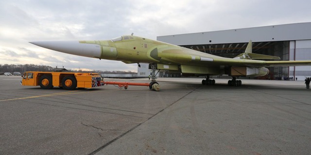 Roll out Tu-160M2 v listopadu 2017. Foto: Tupolev.ru