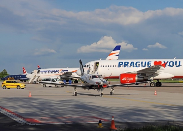 Letní provoz na pardubickém letišti. Ilustrační foto: Letiště Pardubice 