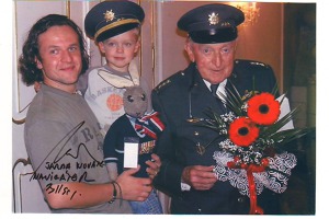 17. září 2007 se Jaroslav Novák stal čestným občanem rodných Benátek nad Jizerou. Na fotografii s ním Josef Říha a Pytlák junior.  