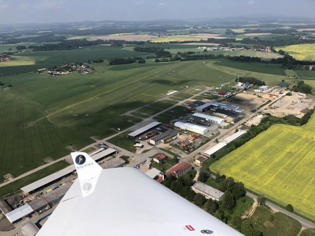 Pohled na letiště Havlíčkův Brod ze vzduchu. Foto: FR