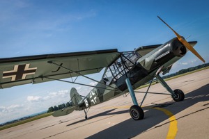 Zmenšená ultralehká replika německého Fieseleru Fi-156 Storch. Foto: Lukáš Trtílek