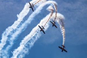 Vystoupení Flying Bulls Aerobatic Team je vždy špičkové. Foto: Lukáš Trtílek