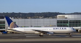 B767-300ER United Airlines bude od června 2019 spojovat Prahu s Newarkem přímým letem. 