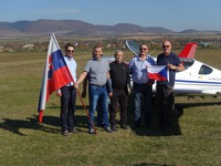Společná fotografie se slovenskými kolegy v Ražňanech. Společná fotografie se slovenskými kolegy v Ražňanech.
