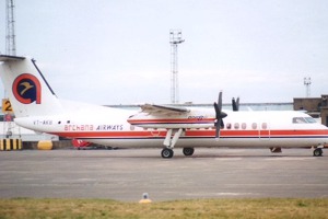 Dash 8 indické společnosti Archana Airways, kde M. Srnec působil v polovině devadesátých let. 