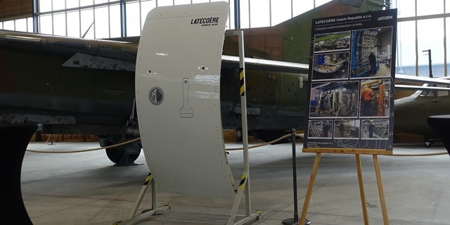 Letov je od roku 2000 součástí společnosti Latecoere, která v Letňanech vyrábí například kabinové dveře pro Airbus 319. Foto: Miloš Dermišek