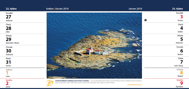 Letecký pohled na ostrov Märket ve stolním kalendáři na rok 2019 zdobí přelom dubna a května. 