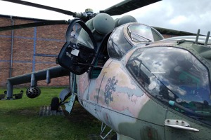 Vrtulník Mi-24 registrace 0220, na němž J. Macura rovněž létal, můžete dnes vidět v Leteckém muzeu Kbely. 