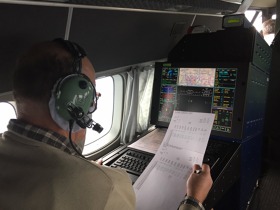 Práce inspektora se systémem UNIFIS 3000 v L-410.