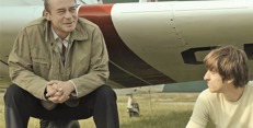 Jiří Dvořák s Petrem Neškudlou před Z-126 OK-JHC aneb tři hlavní hrdinové filmu. Jiří Dvořák s Petrem Neškudlou před Z-126 OK-JHC aneb tři hlavní hrdinové filmu.