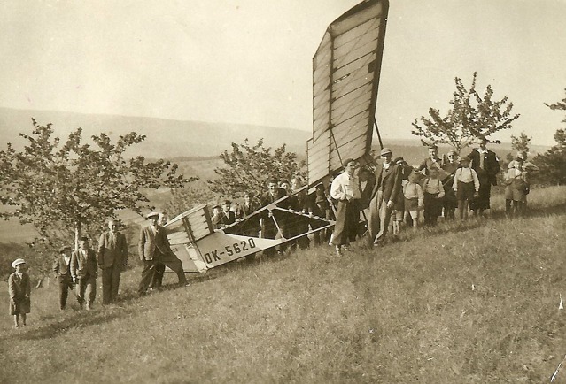 1946 Létání na strážovském kopci. 