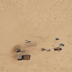 Příbytek kočovníků na severu Sahary. 