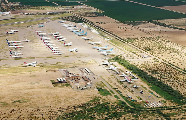 Pinal Aipark je opravárenská báze a odkladiště nepotřebných letadel, Arizona, USA. 