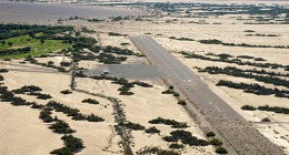 Příběhy leteckých fotek: V peci nejníže položeného letiště světa - Furnace Creek