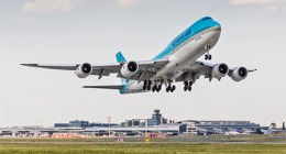 Korean Air Boeing 747-8i s kapacitou 368 míst, který je nasazován na linku z Prahy do Soulu v průběhu letního letového řádu. Foto: Letiště Praha