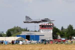 JAS-39 Gripen při jednom z vystoupení na AP. Zdroj: AP