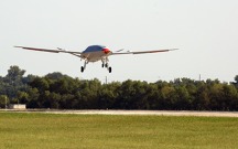 Boeing MQ-25 Stingray při prvním zkušebním letu. 