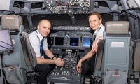 Pohled do kokpitu simulátoru B737 v CATC Praha. Foto: CATC Praha Pohled do kokpitu simulátoru B737 v CATC Praha. Foto: CATC Praha