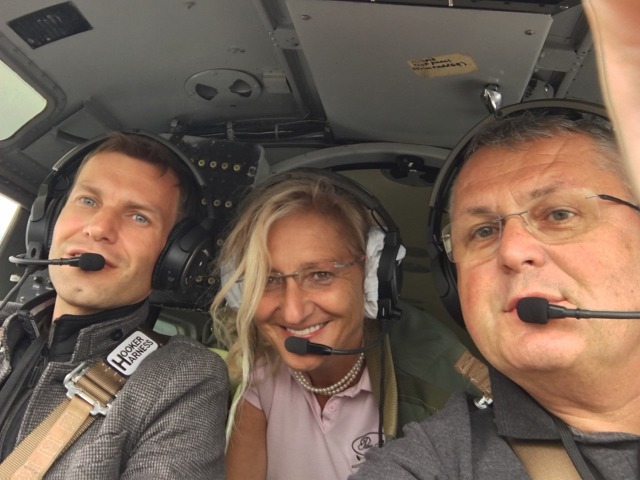V kabině: Lucián Lesňák, Monika Bezděková a Petr Bezděk. Foto: Pure Aviation