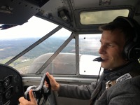 Lucián Lesňák na pravé sedačce za letu kolem Prahy. Foto: Pure Aviation Lucián Lesňák na pravé sedačce za letu kolem Prahy. Foto: Pure Aviation