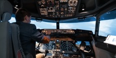 Pohled do kabiny plně pohyblivého simulátoru B737 MAX. Foto: Tomáš Vocelka Pohled do kabiny plně pohyblivého simulátoru B737 MAX. Foto: Tomáš Vocelka