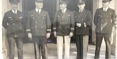 Le Petit Parisien 26.7. 1934: Kilometroví milionáři Air France - zleva doprava: Piloti Jean Laulhé, Pierre Burello, Charles Corsin, Jan Sládek a radio-mechanik Louis Agnus. Laulhé, Burello a Sládek jsou bývalými piloty CFRNA/CIDNA. Le Petit Parisien 26.7. 1934: Kilometroví milionáři Air France - zleva doprava: Piloti Jean Laulhé, Pierre Burello, Charles Corsin, Jan Sládek a radio-mechanik Louis Agnus. Laulhé, Burello a Sládek jsou bývalými piloty CFRNA/CIDNA.