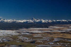 Yellowstone ze vzduchu aneb Scénický let s neplánovaným přistáním v národním parku.