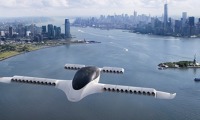 eVTOL aerotaxi Lilium Jet v představě grafika nad New Yorkem. Zdroj: Lilium eVTOL aerotaxi Lilium Jet v představě grafika nad New Yorkem. Zdroj: Lilium