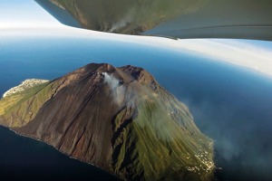 Ostrov a vulkán Stromboli. 