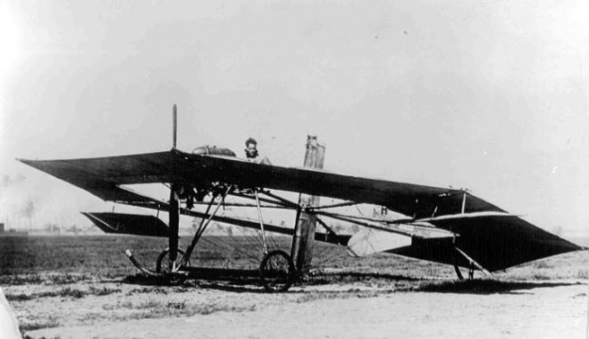 5_-_mccormick-romme_umbrella_aeroplane.jpg